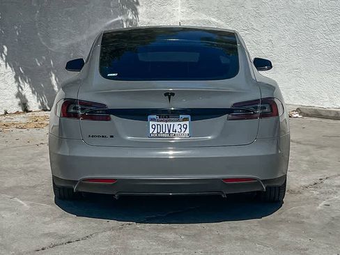 Used 2013 Tesla Model S image 8