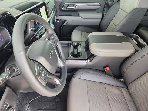 New 2026 Chevrolet Silverado 2500 ZR2 AWD/4WD image 10