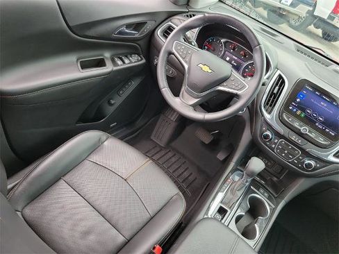 Used 2022 Chevrolet Equinox Premier image 17