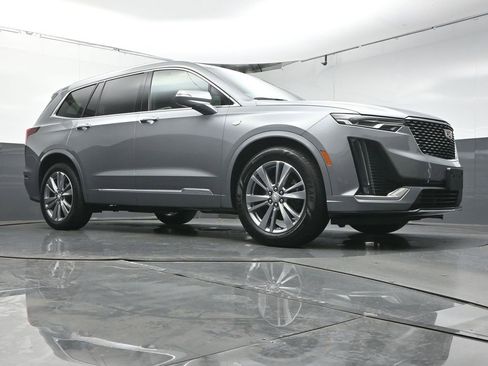 Used 2024 Cadillac XT6 Premium Luxury image 45