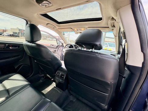 Used 2017 Subaru Outback 3.6R Limited image 30