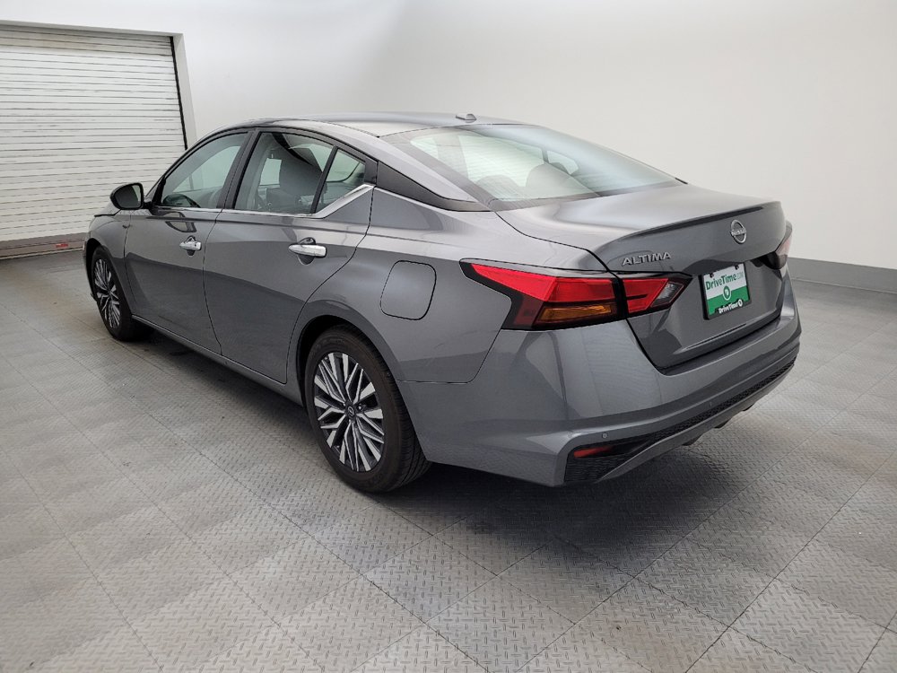 Used 2025 Nissan Altima 2.5 SV FWD image 5