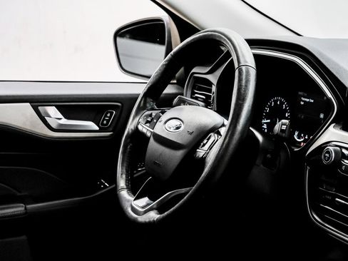 Used 2021 Ford Escape SEL image 20