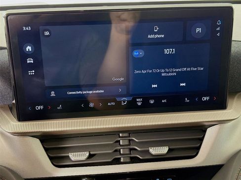 Used 2025 Ford Explorer Active AWD/4WD image 14