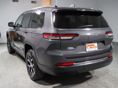 Used 2023 Jeep Grand Cherokee L Limited AWD/4WD image 9