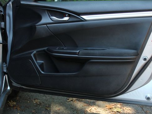 Used 2020 Honda Civic LX image 18