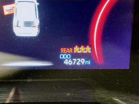 Used 2024 Toyota RAV4 LE image 19