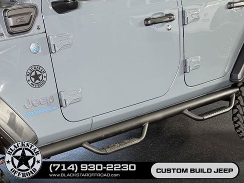 Used 2024 Jeep Wrangler Unlimited Rubicon 4xe w/ Capability Package AWD/4WD image 7