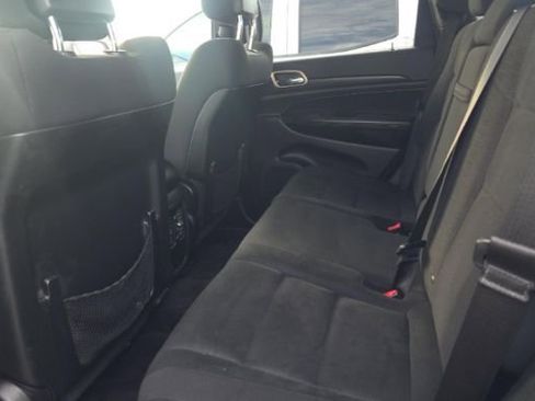 Used 2017 Jeep Grand Cherokee Laredo w/ Quick Order Package 23E image 8