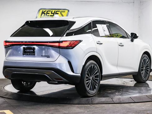 Used 2024 Lexus RX 350h w/ Convenience Package AWD/4WD image 4