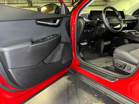 Used 2024 Kia EV6 Light RWD image 19