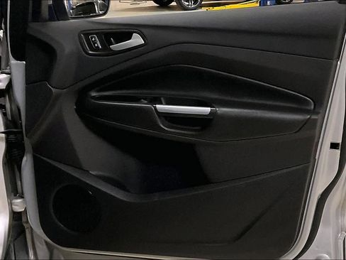 Used 2016 Ford Escape SE image 22