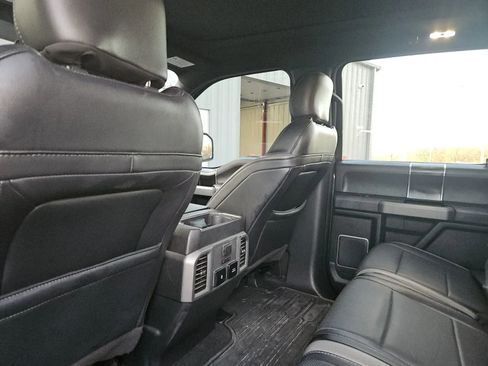 Used 2018 Ford F150 Raptor w/ Equipment Group 802A Luxury image 9