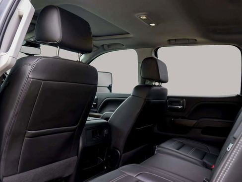 Used 2019 GMC Sierra 2500 Denali image 26