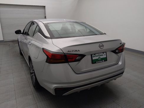 Used 2024 Nissan Altima 2.5 SV image 6