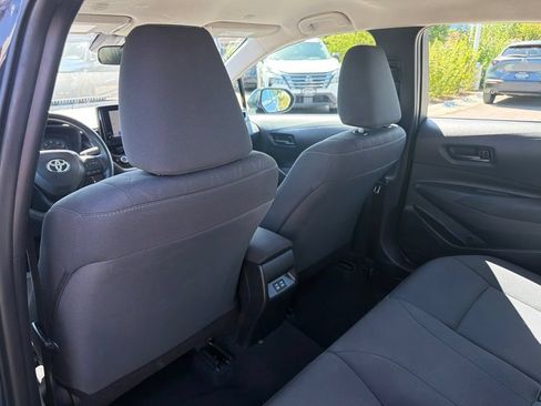 Used 2025 Toyota Corolla LE FWD image 21
