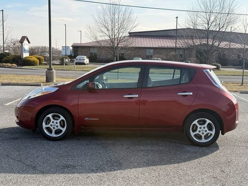 Used 2013 Nissan Leaf SV w/ LED & Quick Charge Pkg image 5