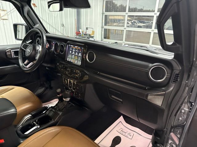 Used 2022 Jeep Wrangler Unlimited Sahara w/ LED Lighting Group AWD/4WD image 25