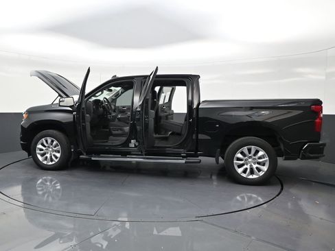 Used 2023 Chevrolet Silverado 1500 Custom image 30