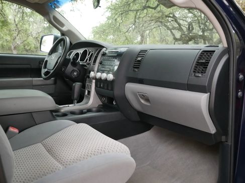 Used 2010 Toyota Tundra 2WD Double Cab image 19