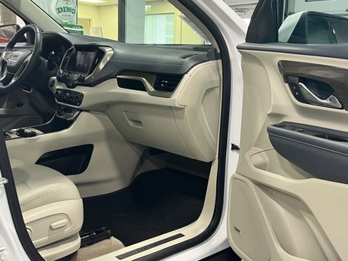 Certified 2023 GMC Terrain Denali w/ Denali Premium Package image 9