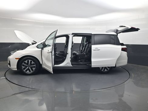 Used 2025 Honda Odyssey EX-L image 49