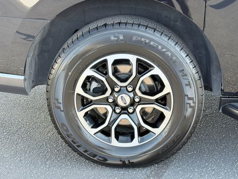 Used 2024 Ford Expedition Max XLT AWD/4WD image 35
