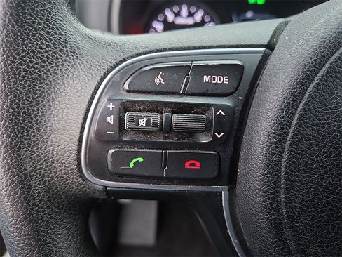 Used 2018 Kia Sportage LX image 21