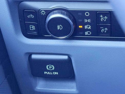 Used 2025 Ford F150 XLT w/ Equipment Group 301A Standard AWD/4WD image 17
