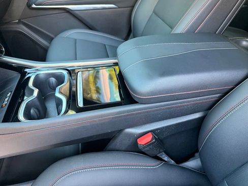 Used 2024 Chevrolet Traverse Z71 w/ LPO, Floor Liner Package AWD/4WD image 23