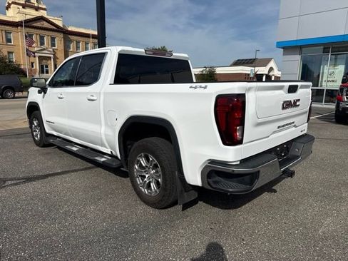 Used 2022 GMC Sierra 1500 SLE AWD/4WD image 3