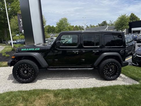 Used 2022 Jeep Wrangler Unlimited Sport w/ Sun And Sound Package AWD/4WD image 2