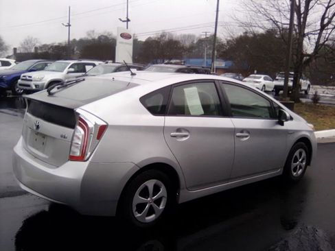 Used 2014 Toyota Prius One image 4