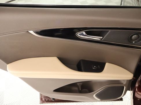 Used 2022 Lincoln Nautilus Reserve image 14