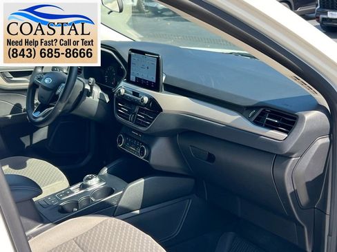 Used 2022 Ford Escape SE w/ SE Sport Appearance Package FWD image 26