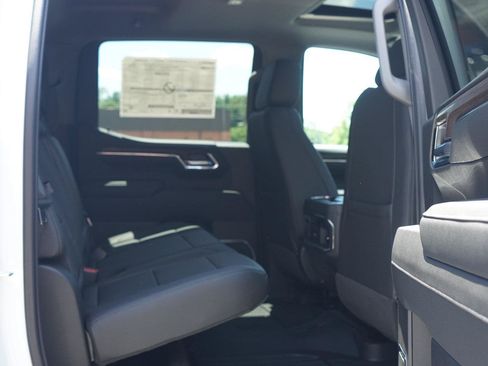 New 2026 GMC Sierra 1500 SLT AWD/4WD image 30