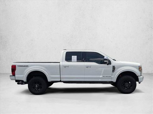 Used 2022 Ford F250 Platinum w/ Tremor Off-Road Package AWD/4WD image 4