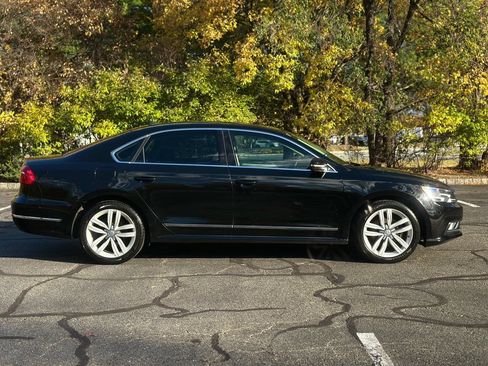 Used 2016 Volkswagen Passat 1.8T FWD image 9