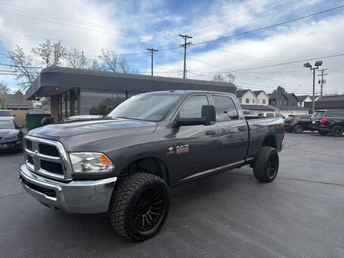 Used 2015 RAM 2500 Tradesman w/ Chrome Appearance Group AWD/4WD image 13