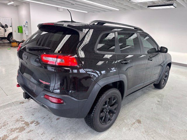 Used 2017 Jeep Cherokee Trailhawk w/ Cold Weather Group AWD/4WD image 11