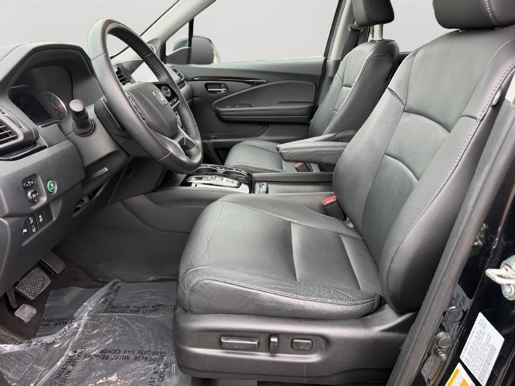 Used 2021 Honda Pilot Touring image 16