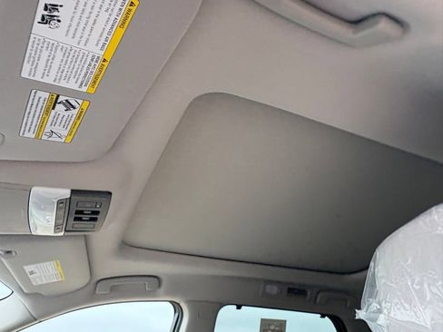 New 2026 Nissan Pathfinder SL FWD image 21