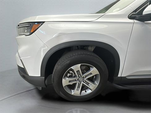 Certified 2023 Honda Pilot EX-L image 4