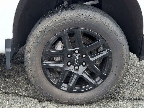 Used 2022 Chevrolet Silverado 1500 LT Trail Boss w/ Protection Package image 8