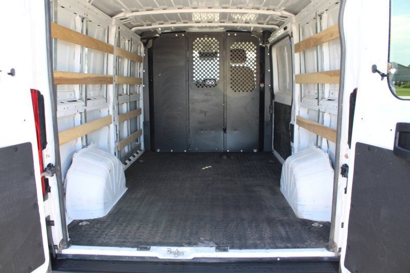 Used 2025 RAM ProMaster 2500 w/ U-Haul Equipment Group FWD image 13
