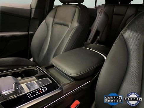 Used 2023 Audi Q8 Premium Plus w/ Premium Plus Package image 65