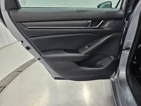 Used 2022 Honda Accord Sport image 22