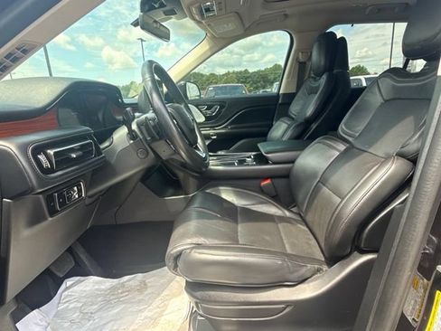Used 2024 Lincoln Aviator Reserve w/ Equipment Group 201A AWD/4WD image 12