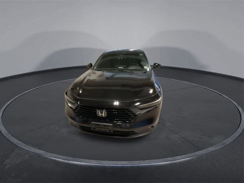 Used 2023 Honda Accord Sport image 3