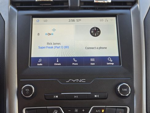 Used 2020 Ford Fusion SE image 20